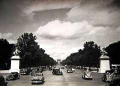 75 Paris Les Champs Elysees II